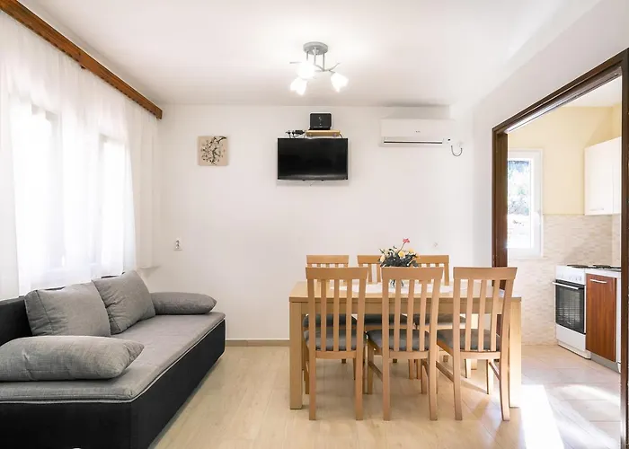 Дом отдыха Franciska Blato (Korcula)