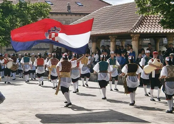 Дом отдыха Franciska Blato (Korcula)